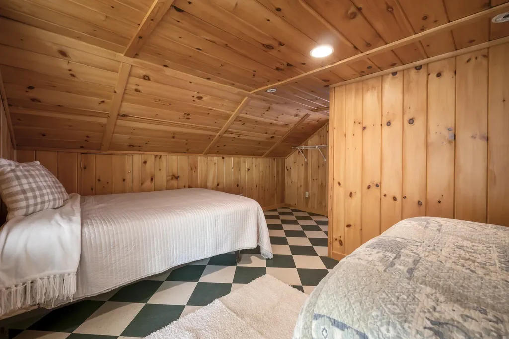 23 Rocky Road Otisfield ME 04270