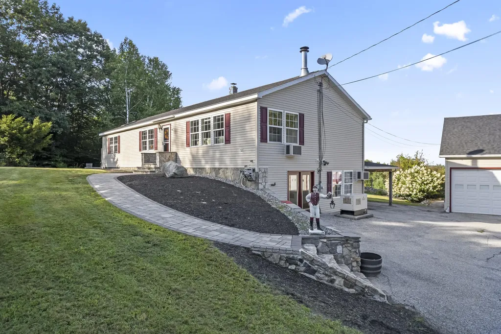 23 Rocky Road Otisfield ME 04270