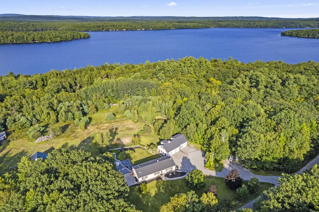23 Rocky Road Otisfield ME 04270
