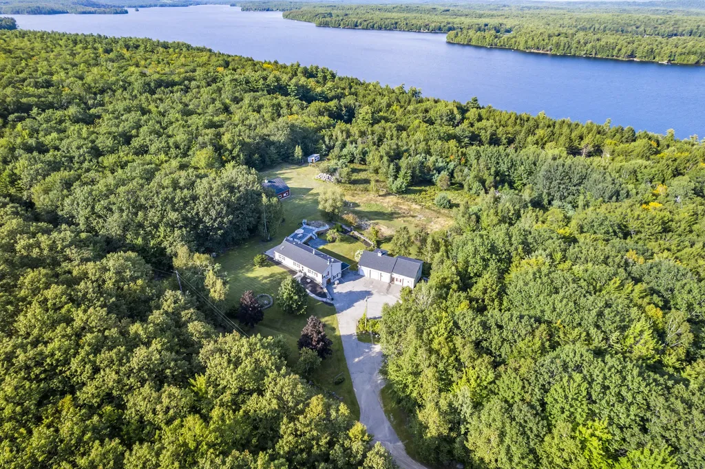 23 Rocky Road Otisfield ME 04270