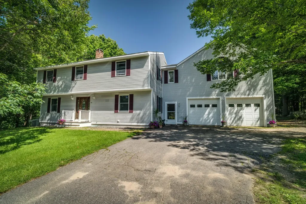 6 Cape Neddick Road York ME 03909