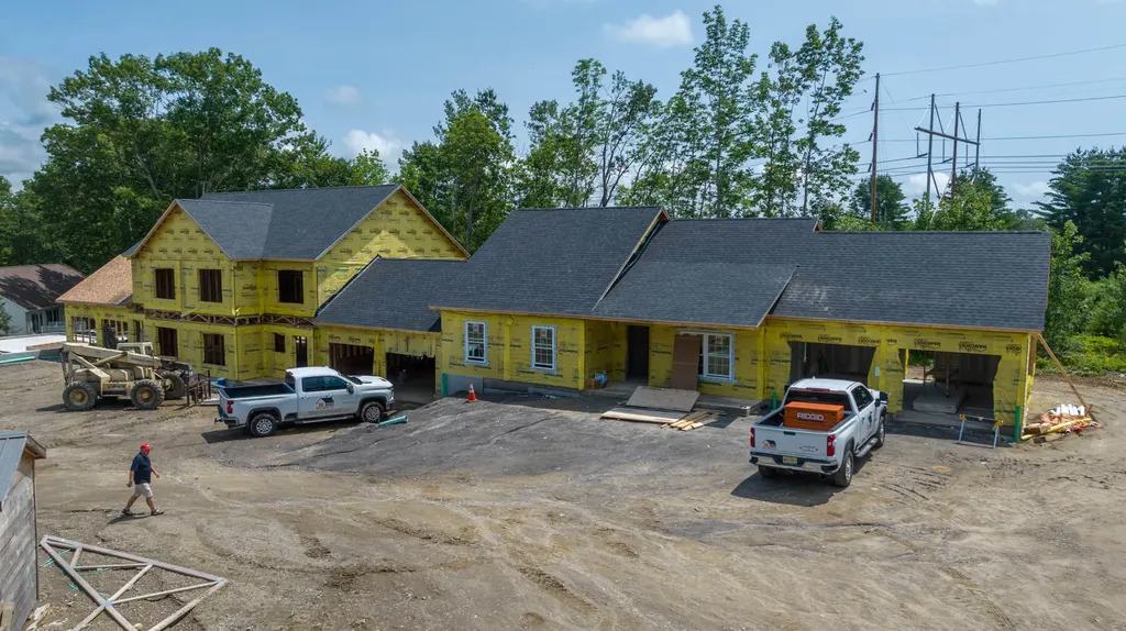 9 Violet Drive Farmingdale ME 04344