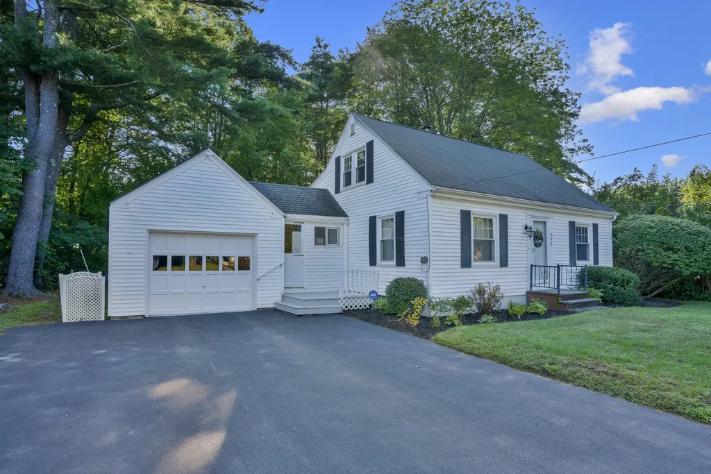 171 Carlson Street Westbrook ME 04092