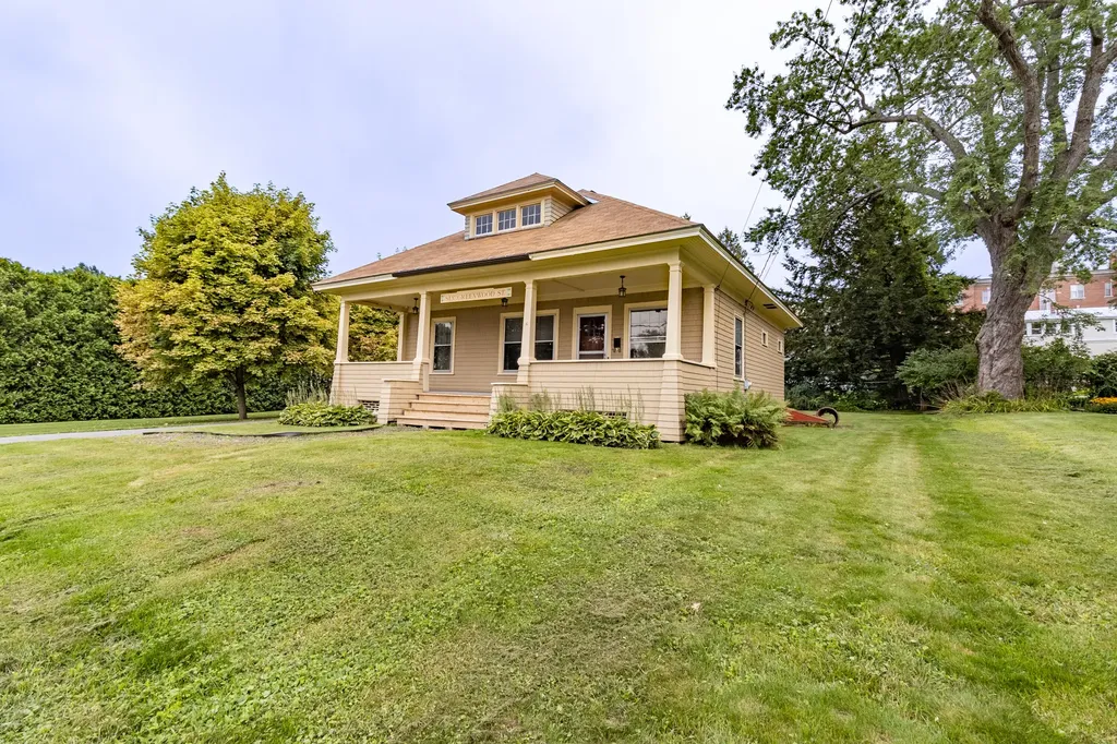 6 Greenwood Street Waterville ME 04901