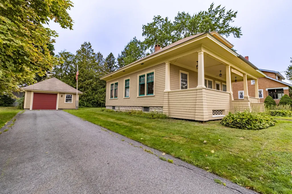 6 Greenwood Street Waterville ME 04901