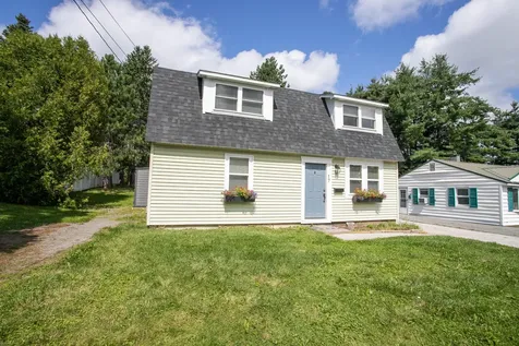 17 Falvey Street Bangor ME 04401