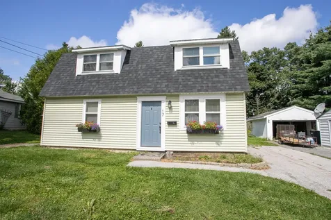 17 Falvey Street Bangor ME 04401