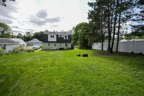 17 Falvey Street Bangor ME 04401