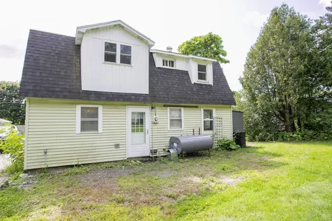 17 Falvey Street Bangor ME 04401