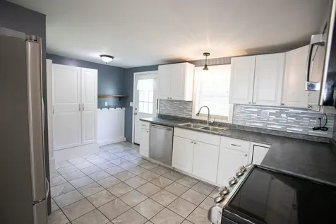 17 Falvey Street Bangor ME 04401