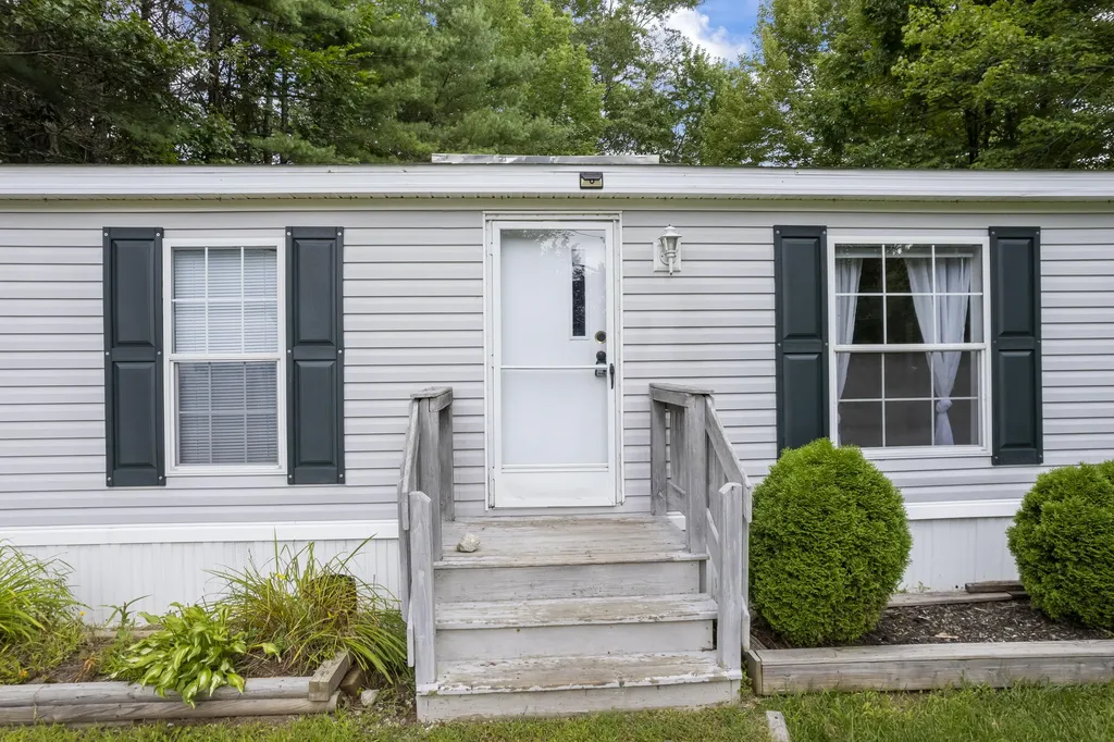 84 Brown Avenue Casco ME 04015
