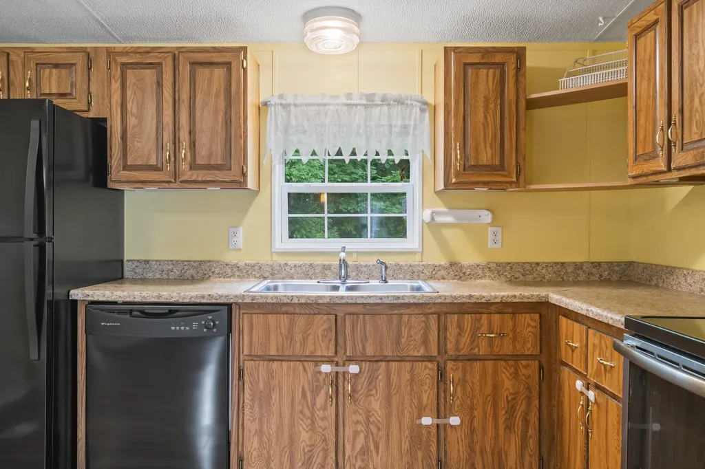84 Brown Avenue Casco ME 04015