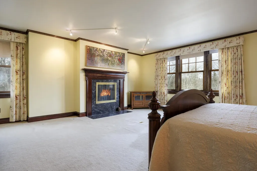 48 Oak Point Road Deer Isle ME 04627