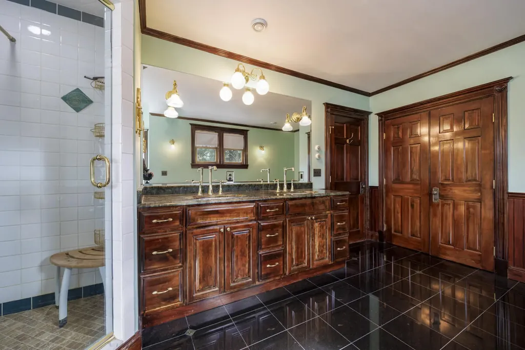 48 Oak Point Road Deer Isle ME 04627