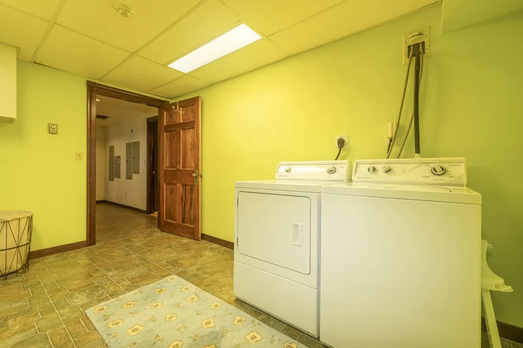 48 Oak Point Road Deer Isle ME 04627
