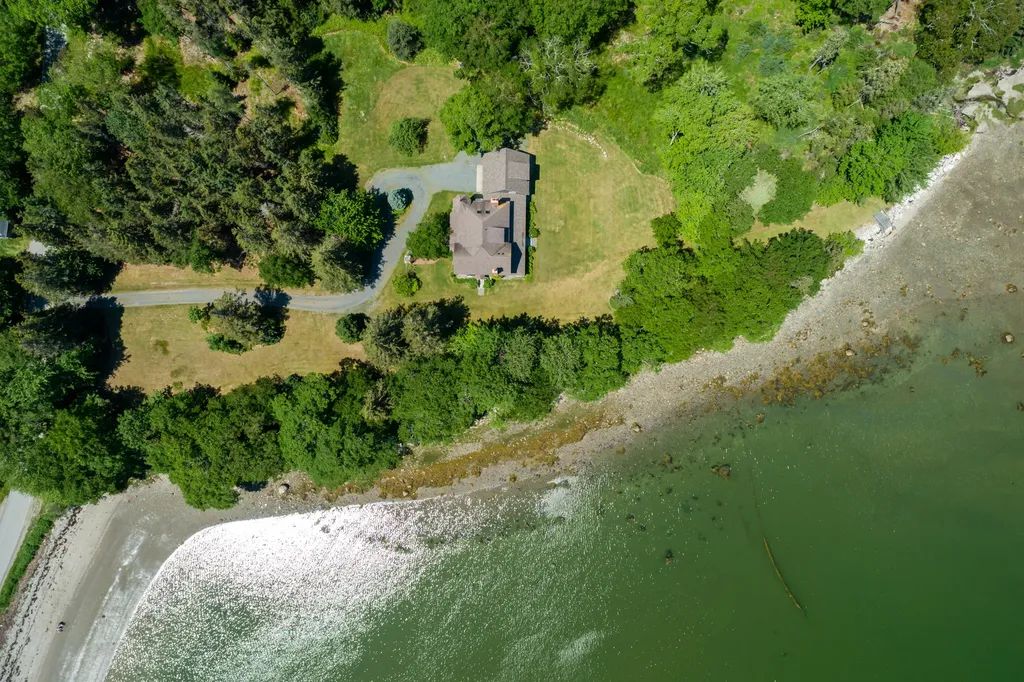 48 Oak Point Road Deer Isle ME 04627