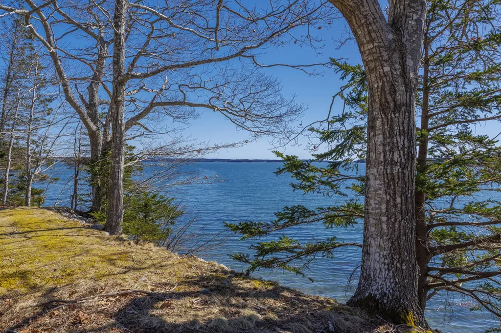 48 Oak Point Road Deer Isle ME 04627