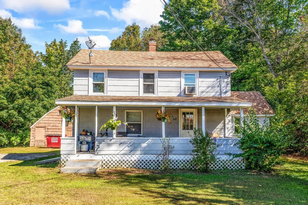 62 Blaisdell Road Monmouth ME 04265