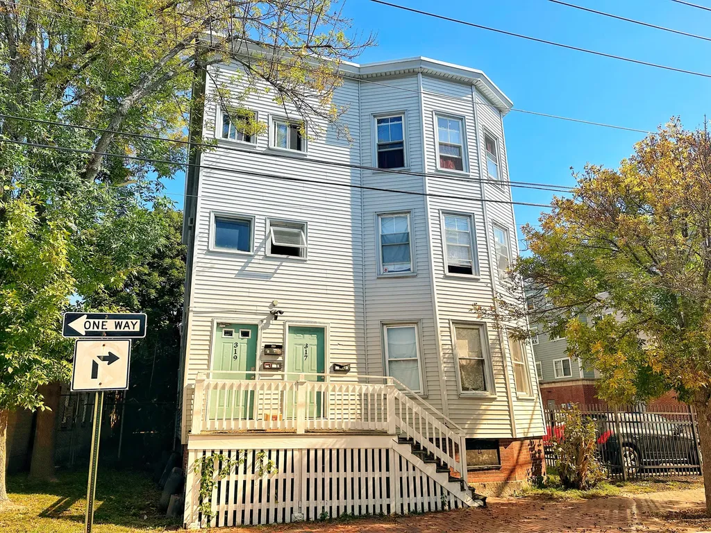 317-319 Valley Street Portland ME 04102