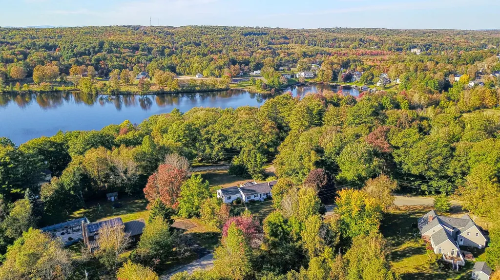 29 Heritage Road Oakland ME 04963