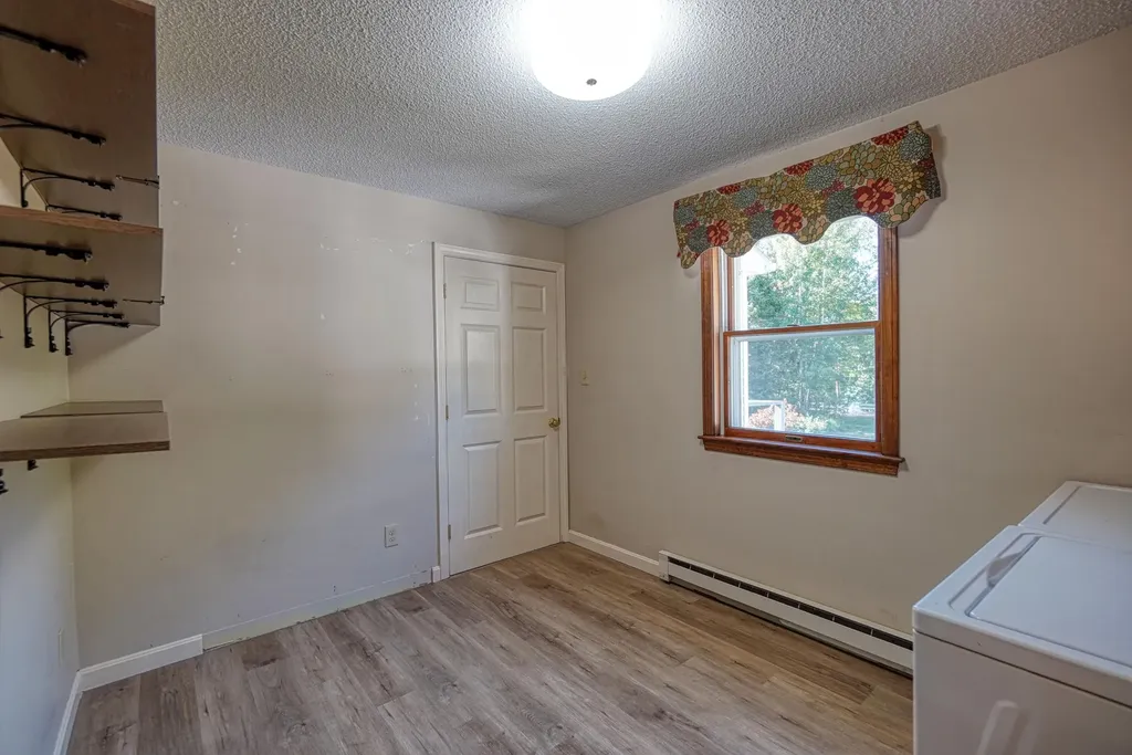 29 Heritage Road Oakland ME 04963