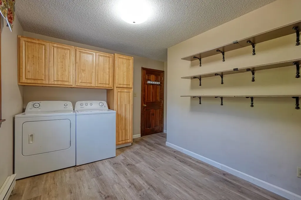 29 Heritage Road Oakland ME 04963