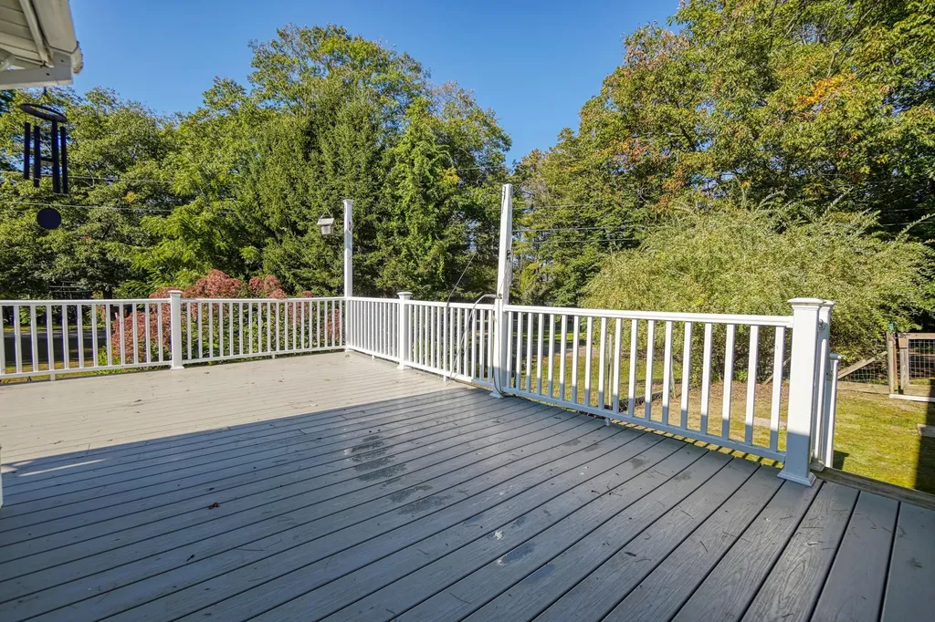 29 Heritage Road Oakland ME 04963