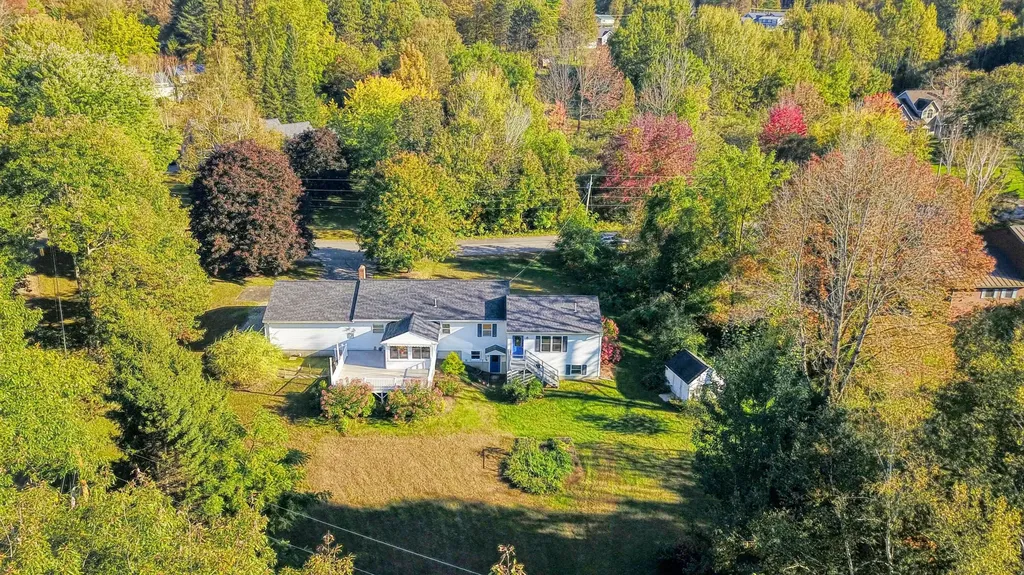 29 Heritage Road Oakland ME 04963