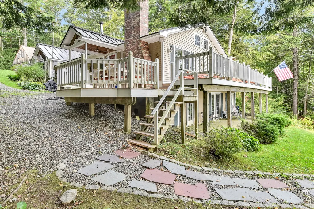 76 Pine Point Lane Winthrop ME 04364