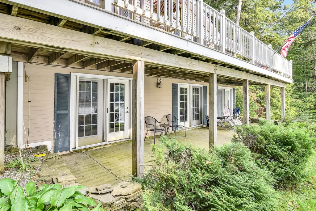 76 Pine Point Lane Winthrop ME 04364