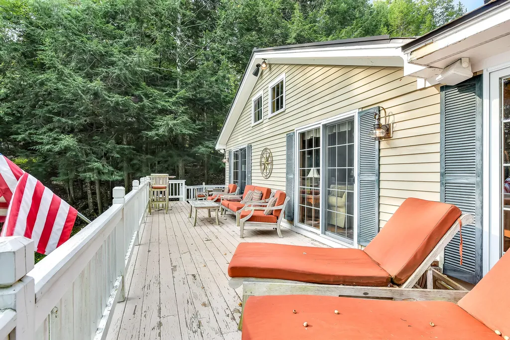 76 Pine Point Lane Winthrop ME 04364