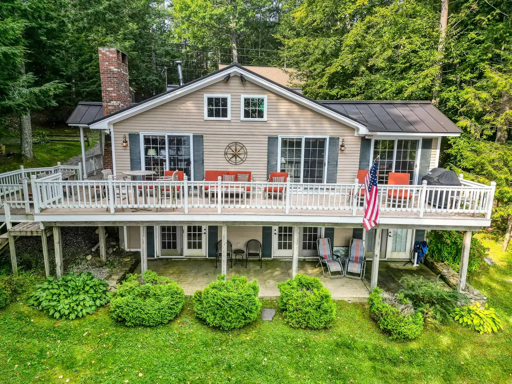 76 Pine Point Lane Winthrop ME 04364