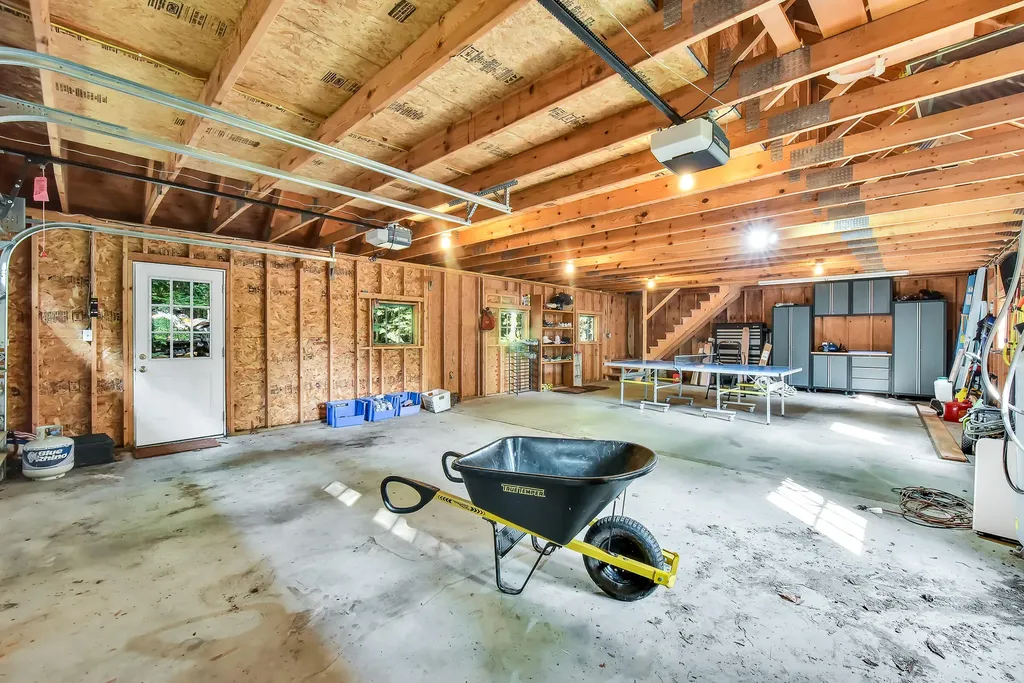 76 Pine Point Lane Winthrop ME 04364