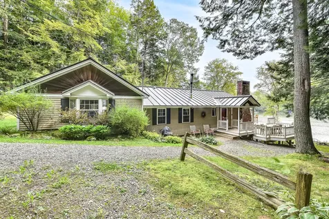 76 Pine Point Lane Winthrop ME 04364