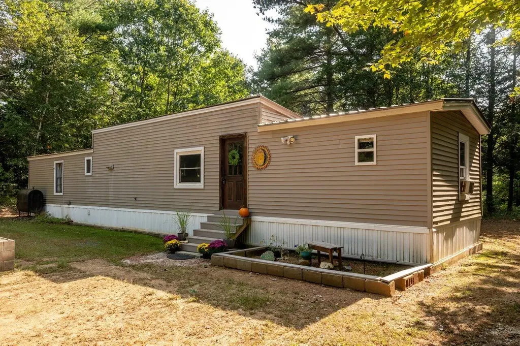 222 Mills Road Lebanon ME 04027