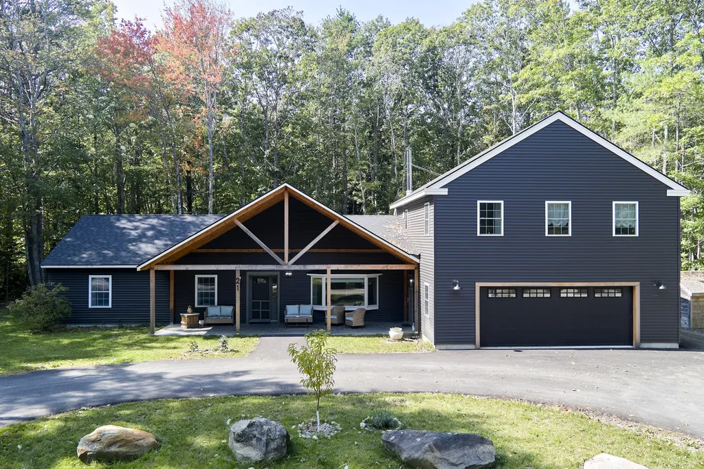 21 Bonny Street Rockport ME 04856