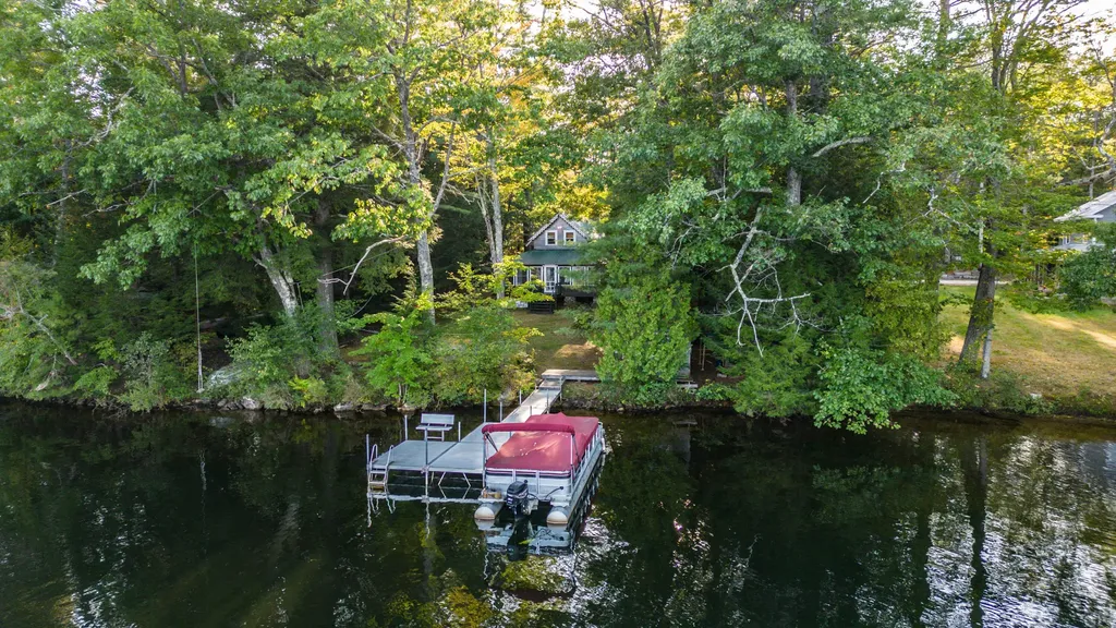 102 Tracy Lane Norway ME 04268