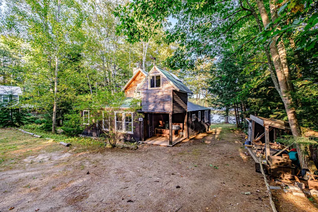 102 Tracy Lane Norway ME 04268