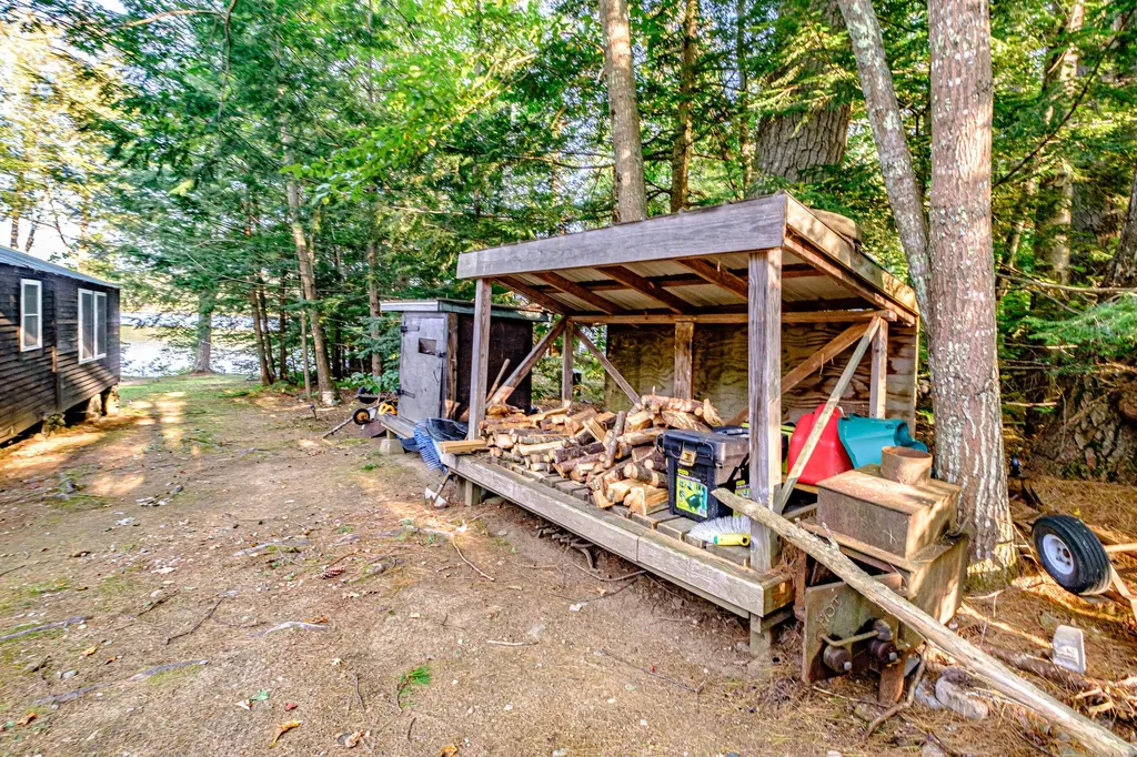 102 Tracy Lane Norway ME 04268