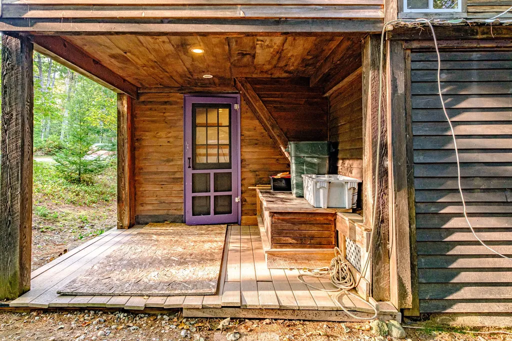 102 Tracy Lane Norway ME 04268