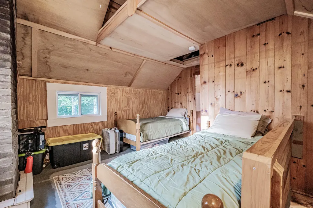 102 Tracy Lane Norway ME 04268