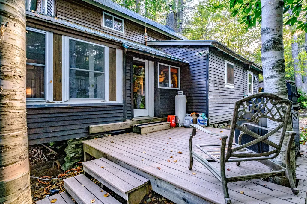 102 Tracy Lane Norway ME 04268