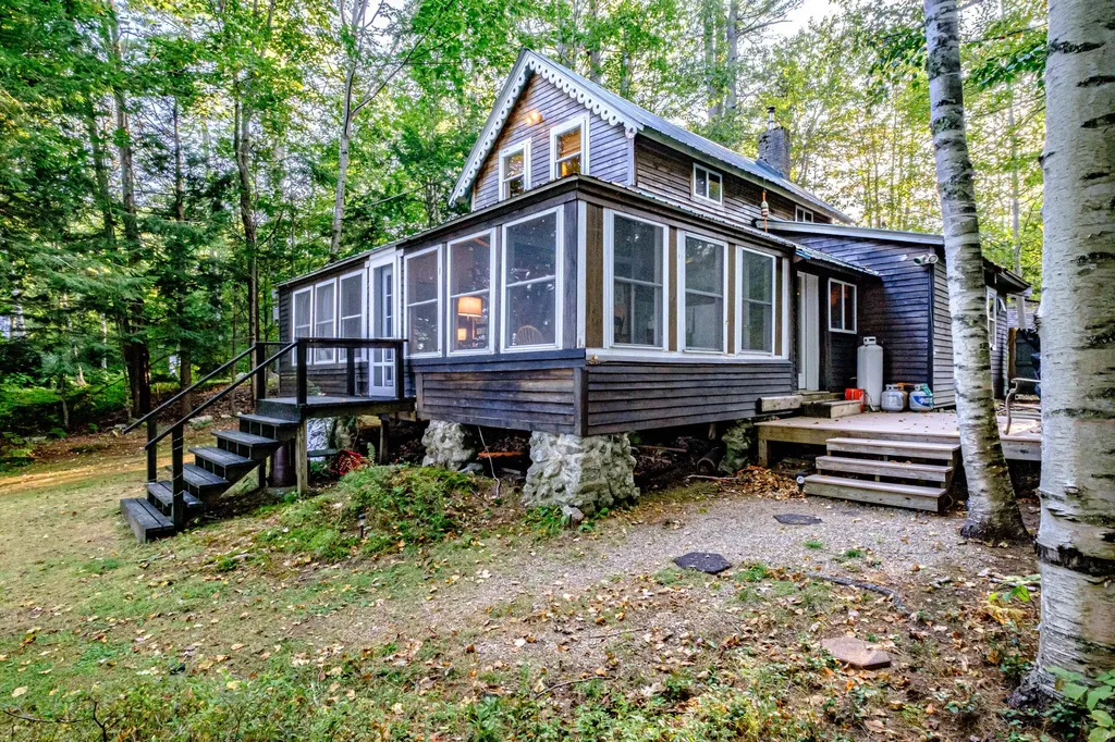 102 Tracy Lane Norway ME 04268