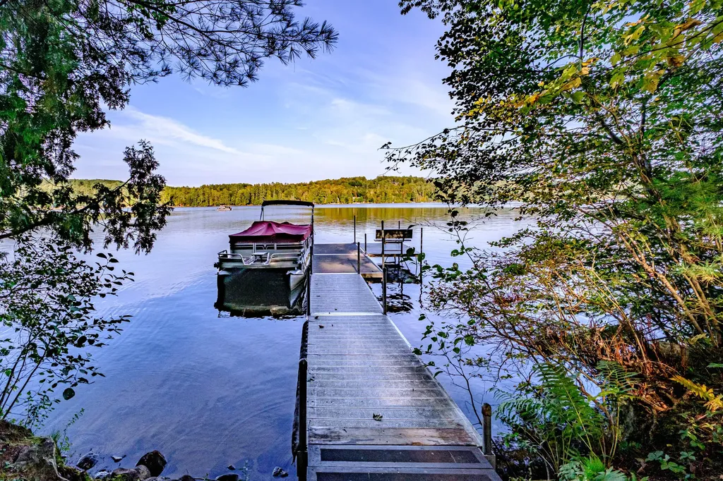 102 Tracy Lane Norway ME 04268