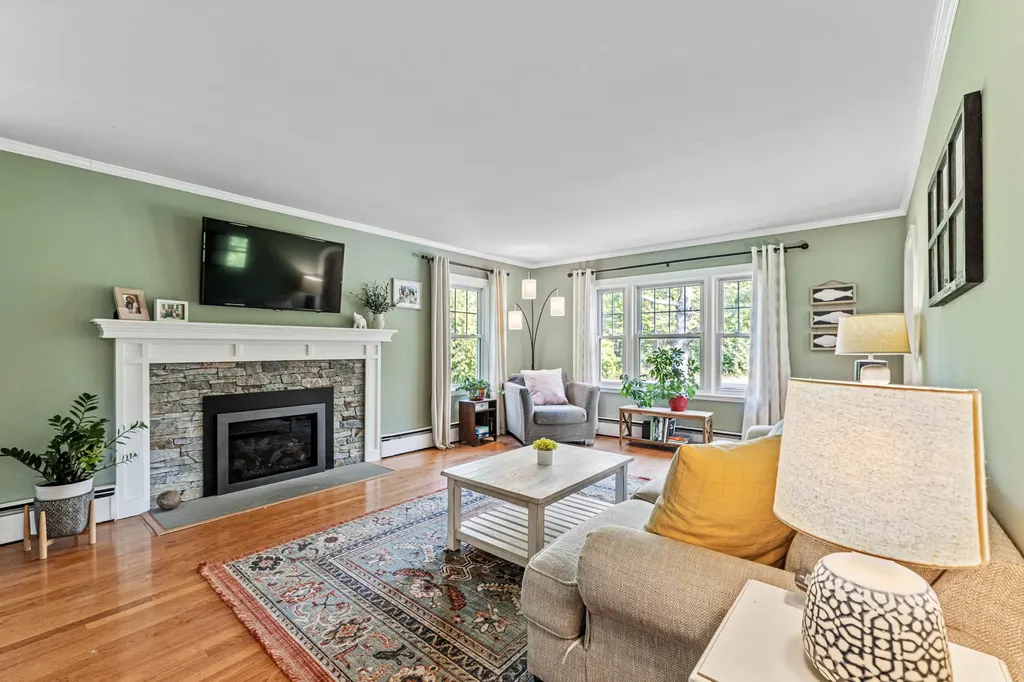 731 River Road Brunswick ME 04011