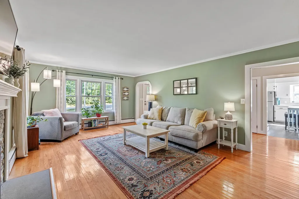731 River Road Brunswick ME 04011