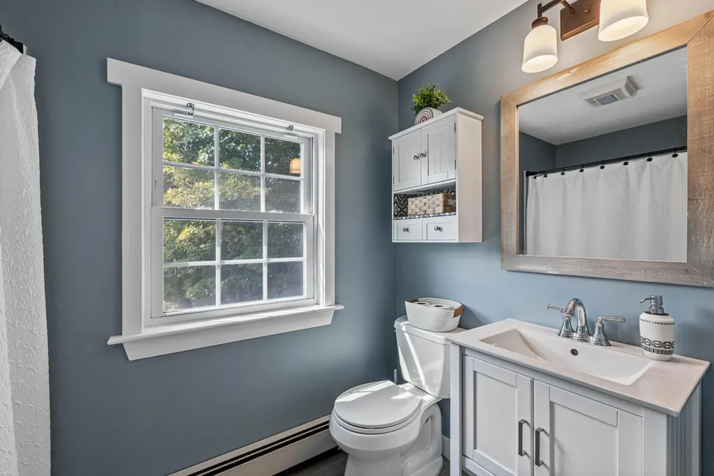 731 River Road Brunswick ME 04011