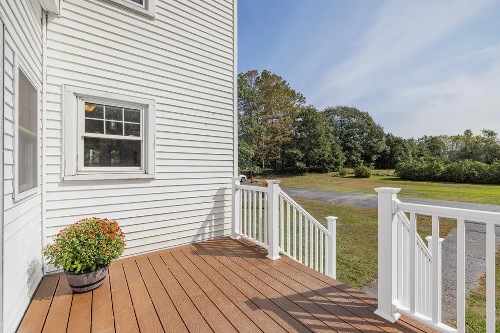 731 River Road Brunswick ME 04011