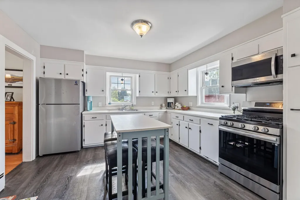 731 River Road Brunswick ME 04011