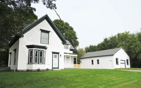 117 New County Road Rockland ME 04841